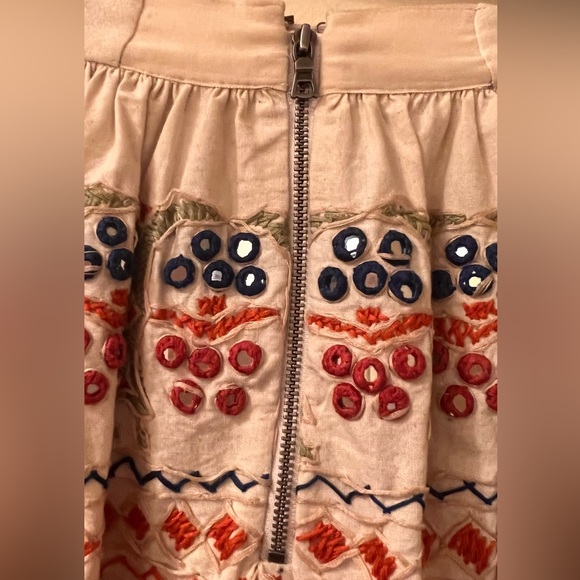 Alice and Olivia Tania mini skirt gently pre-used - Picture 9 of 12